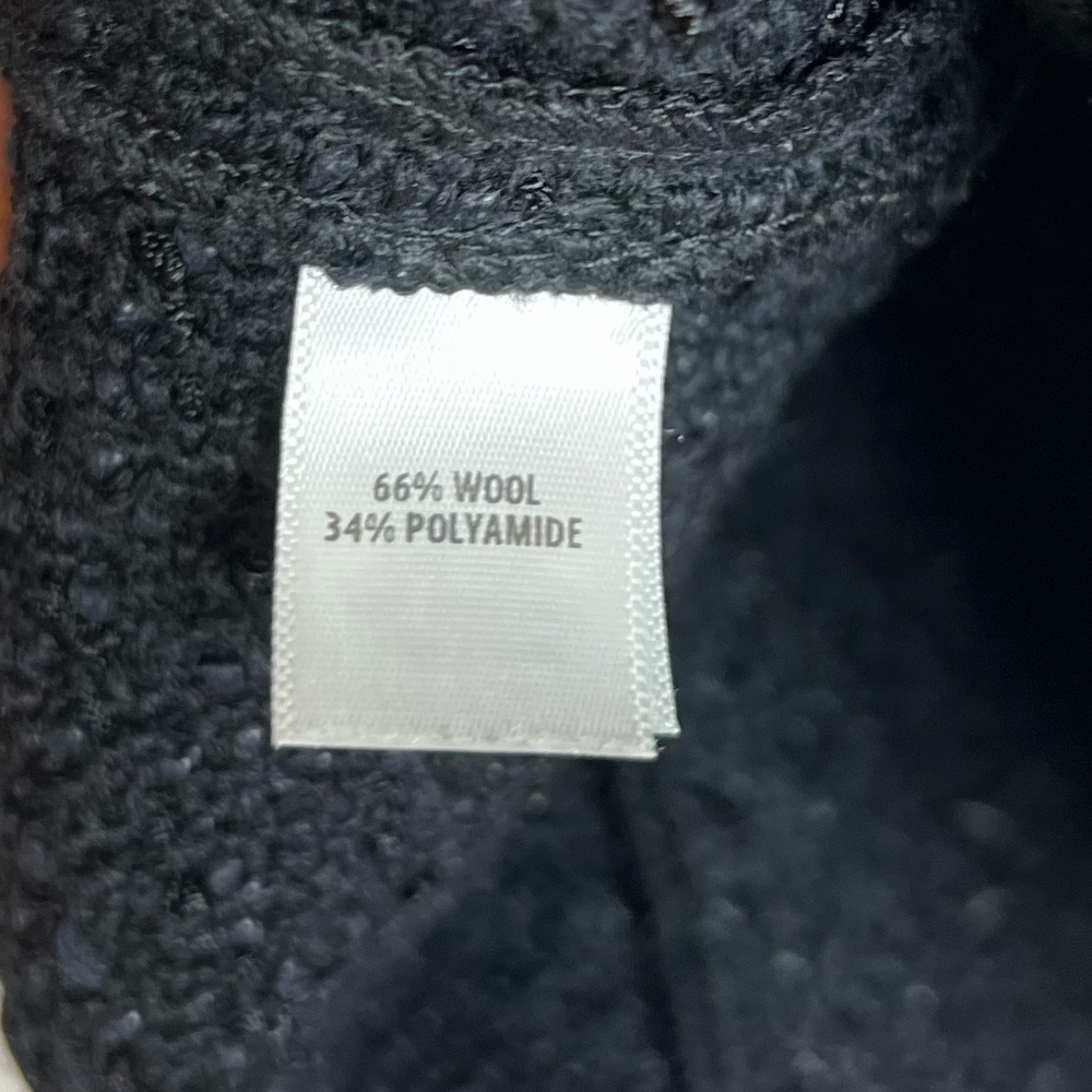 St. John Caviar Knit Black Cap Sleeve Button Down Wool Blend Jacket Size 8 - Picture 9 of 10
